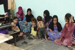 الأمم المتحدة تعلن عن فرار 85  ألف نازح من الرمادي خوفا من &laquo;داعش&raquo;