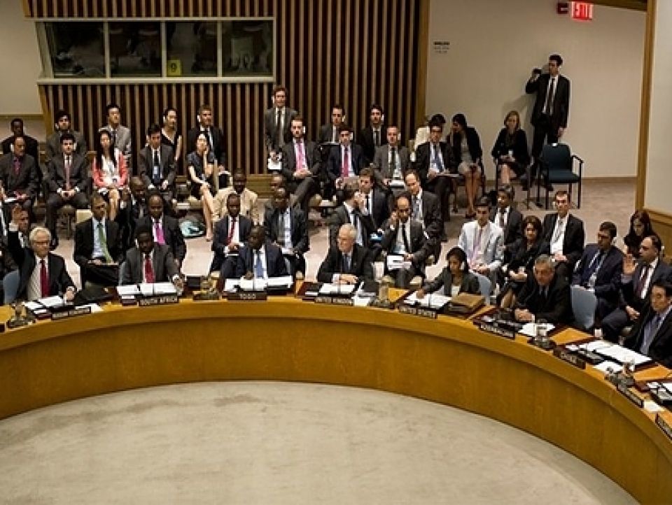 ألغام في طريقها إلى الانفجار..