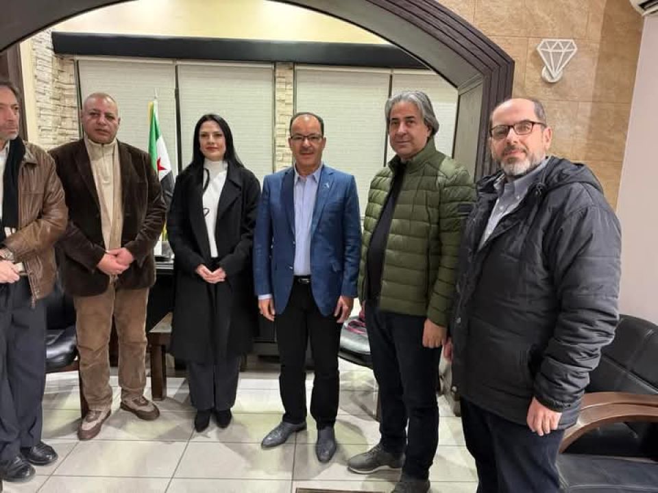 سحب الثقة من مازن الناطور نقيب الفنانين بأغلبية أصوات مجلس النقابة