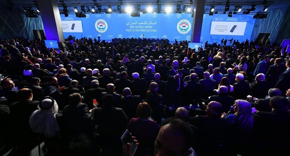 من الذي يعرقل اللجنة الدستورية ولماذا؟