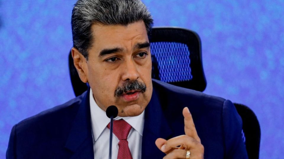 مادورو عن التحركات الأمريكية: «هذا ليس توتراً، بل حرباً غير معلنة»