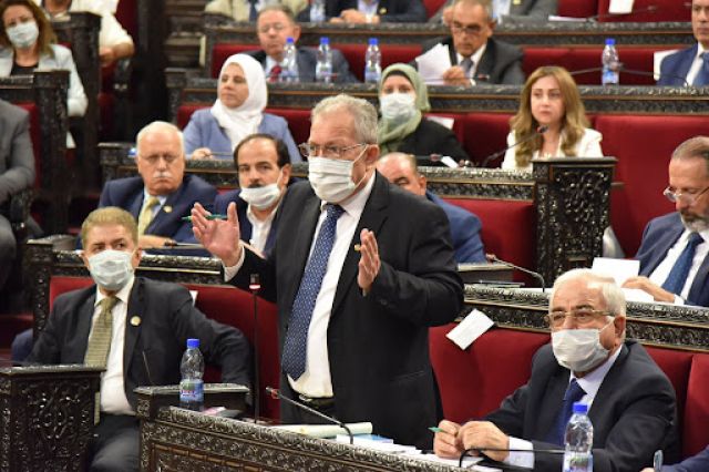 العجب العجاب!