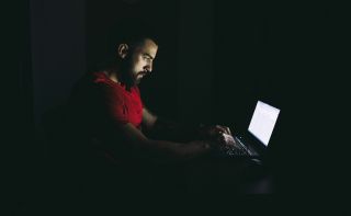 العمل عن بعد خيار إيجابي بالعادة لكن سورية استثناء