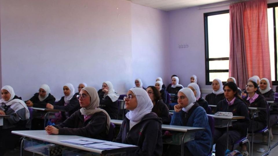 الدوام المسائي في المدارس الخاصة... توسع تعليمي أم مصالح استثمارية؟