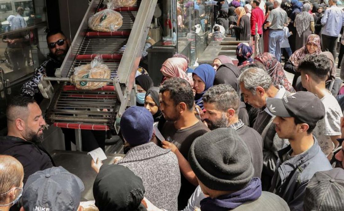 حملة لوم «للنازحين السوريين» على فشل الدولة اللبنانية بحل أزمة الخبز