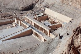 مصر.. فتح بعض المناطق الأثرية ليلاً بمدينة الأقصر