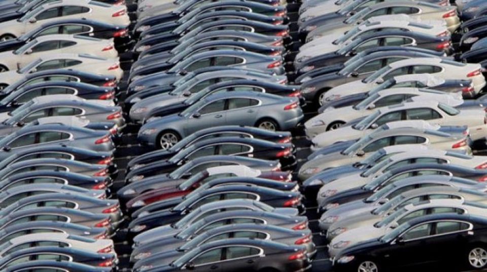 «حرب السيارات» في انتظار قرار ترمب... وتعهد أوروبي برد سريع