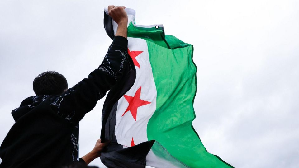 المحرر السياسي: كلمة حول المركزية واللامركزية