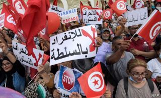 قوى تونسية بينها &laquo;النهضة&raquo; تحشد للنزول إلى الشارع بذكرى &laquo;14 جانفي&raquo;