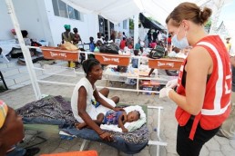 العمى وأعراض جديدة تواجه ناجي إيبولا