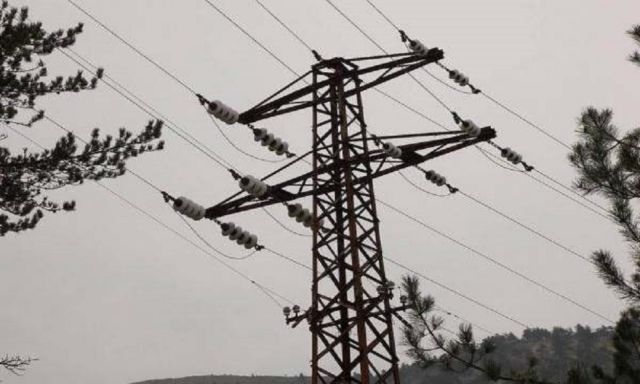 وزارة الطاقة: سترتفع تسعيرة الكهرباء مع زيادة التغذية لعشر ساعات
