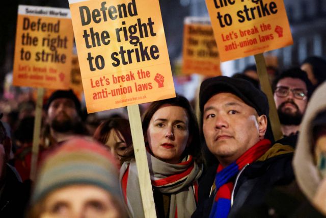 أضخم إضراب في بريطانيا منذ عقود (نصف مليون عامل)