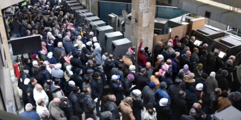 تأخر صرف المعاشات التقاعدية وغياب التصريح الرسمي يزيدان من حجم الأعباء
