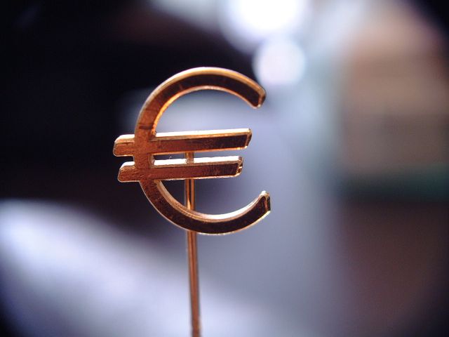 المفوضية الأوروبية: وضع التجارة العالمية ليس مأساوياً بسبب قرارات ترمب