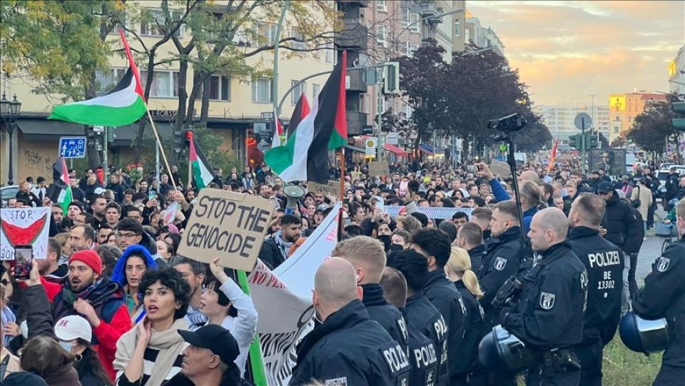 برلين: 6 جرحى في قمع الشرطة الألمانية لمظاهرة مؤيدة لفلسطين