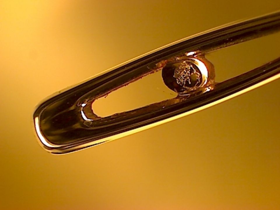 الذهب يرتفع والأنظار على محادثات أميركا والصين