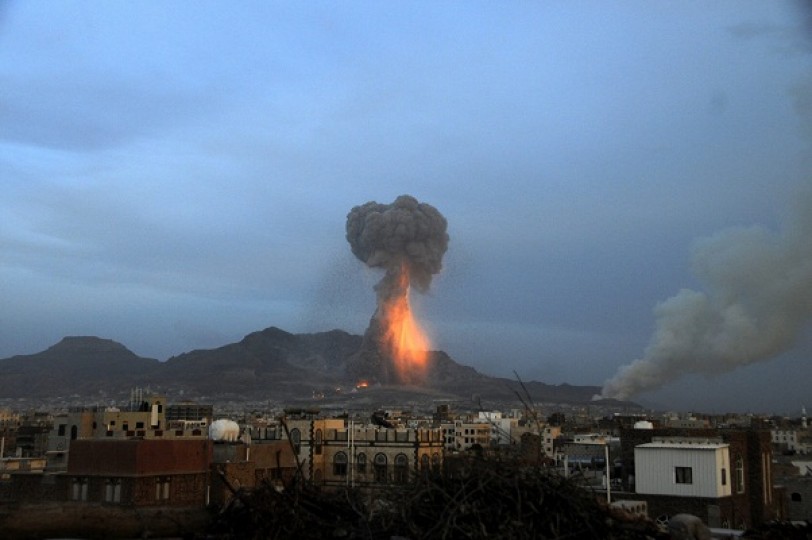 طائرات التحالف تقصف صنعاء في أطول غارة جوية منذ مارس الماضي