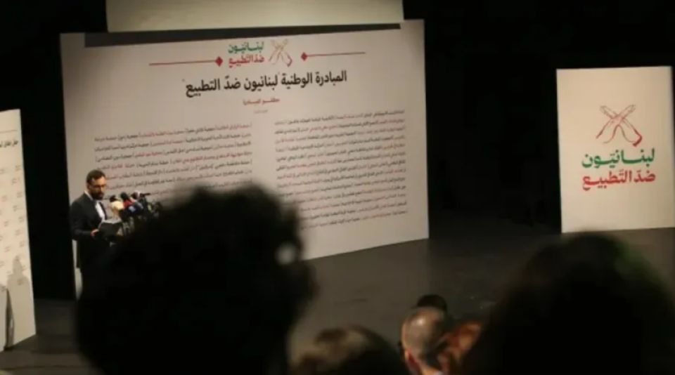 لا مكان للرمادي هنا