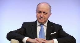 فابيوس: محاربة "داعش" تتطلب تنفيذ عملية برية بمشاركة القوات المسلحة السورية