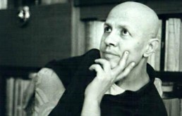 عاشق المسرح وصاحب &laquo;إننا محكومون بالأمل&raquo;