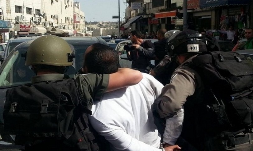 شرطة الاحتلال تعتقل وتصيب العديد من الفلسطينيين خلال تفريقها لمسيرة خرجت إحياء ليوم الأرض