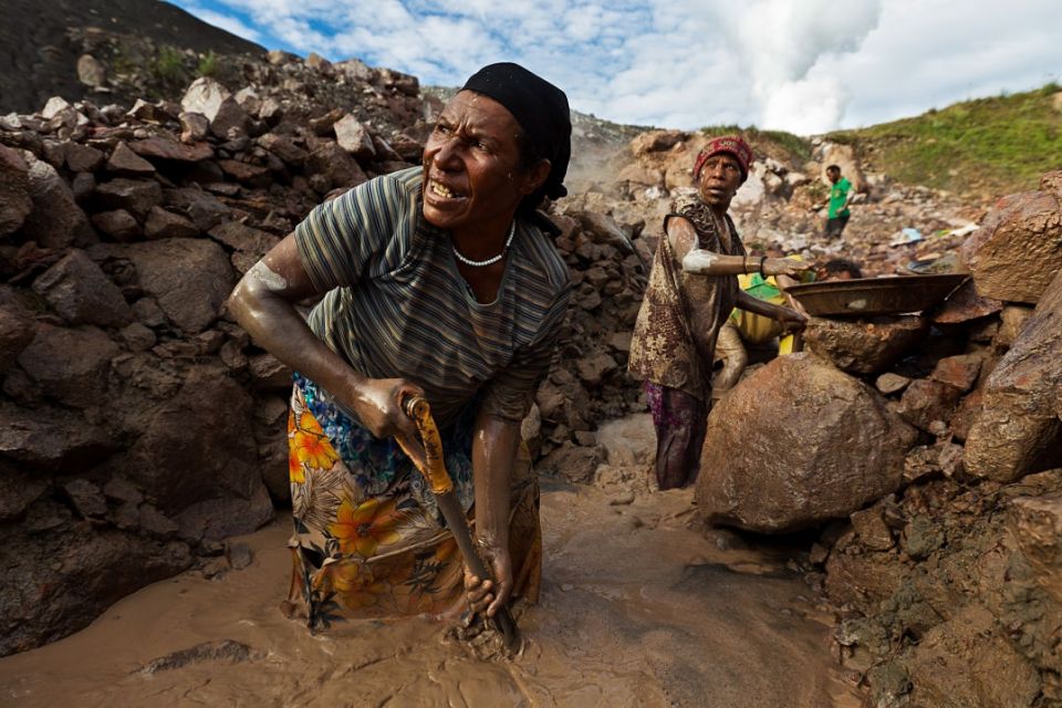 &laquo;الأرض&raquo; كما لم تكن من قبل... من &laquo;نحن&raquo; الذين نلوّث الكوكب؟