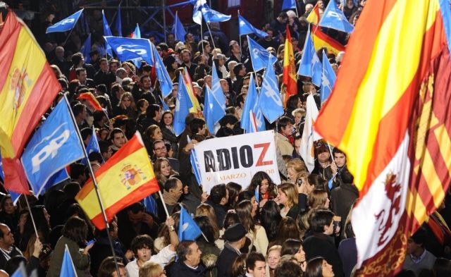 إسبانيا تراوح مكانها.. يميناً