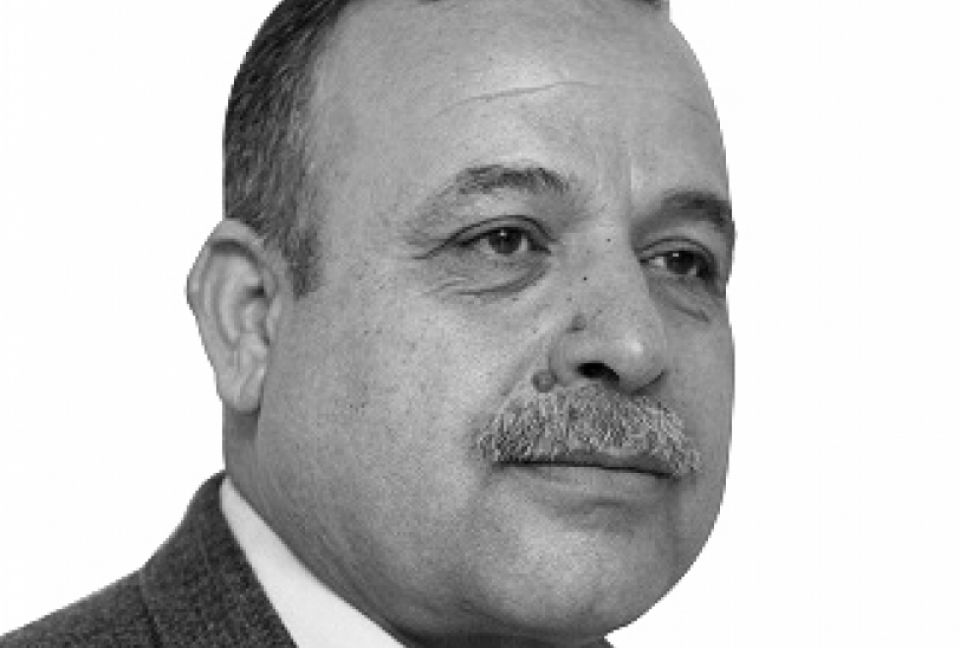 بصراحة : الموارد من جيوب الفقراء؟!