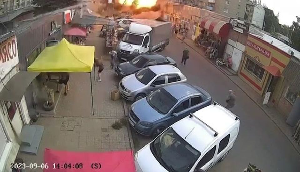 صحيفة أمريكية تحمّل كييف مسؤولية قصف صاروخي على مدنيين
