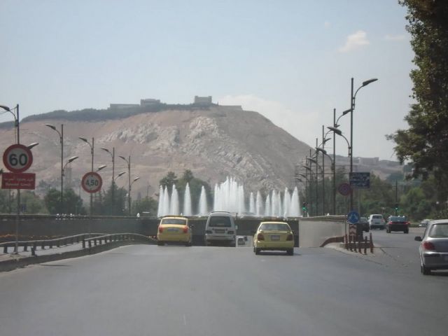 معالجة &laquo;الخطأ بخطأ&raquo; في نفق الأمويين..  فهل هذه &laquo;صيانة&raquo; فعلاً!