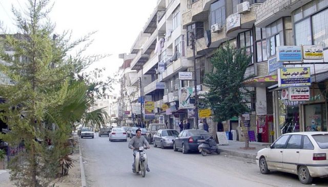 جبلة: معاناة على أكثر من صعيد