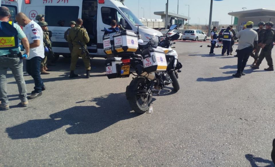 أنباء أولية: استشهاد جندي أردني بعد قتله &laquo;إسرائيليين&raquo; على معبر الكرامة