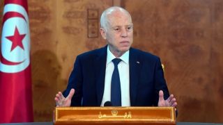 الرئيس التونسي: &laquo;ثبت بالتجربة أن الدستور غير مناسب&raquo;