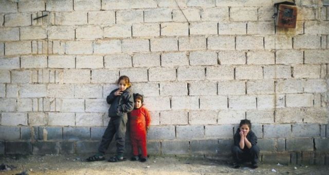 على السوريين أخذ زمام المبادرة!