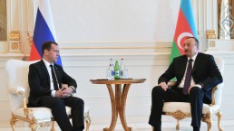 مدفيديف يعرب عن أمله في تسوية قضية قره باغ عبر المفاوضات