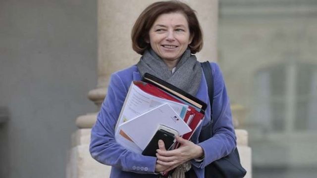 الدفاع الفرنسية: لسنا ملزمين بالسلاح الأمريكي فقط