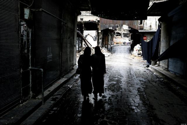 الحكومة..  وسرديّة المعاناة والصمود!