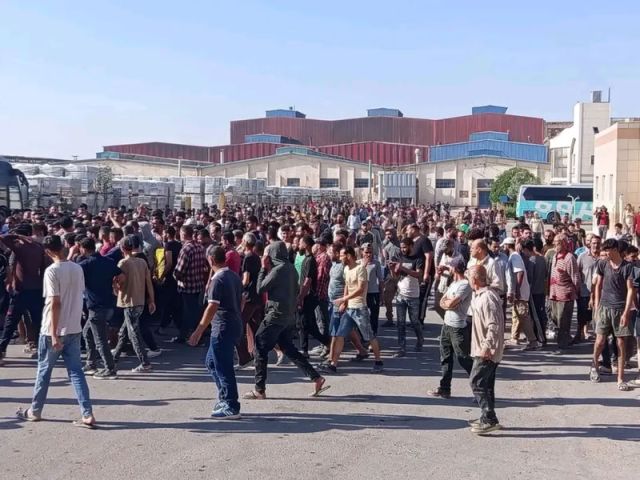 حق الإضراب: السلاح الأخير للطبقة العاملة والدفاع الحقيقي عن الإنتاج