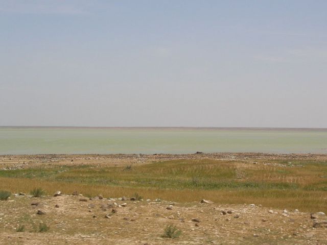 ماذا في بحيرة الجبول؟