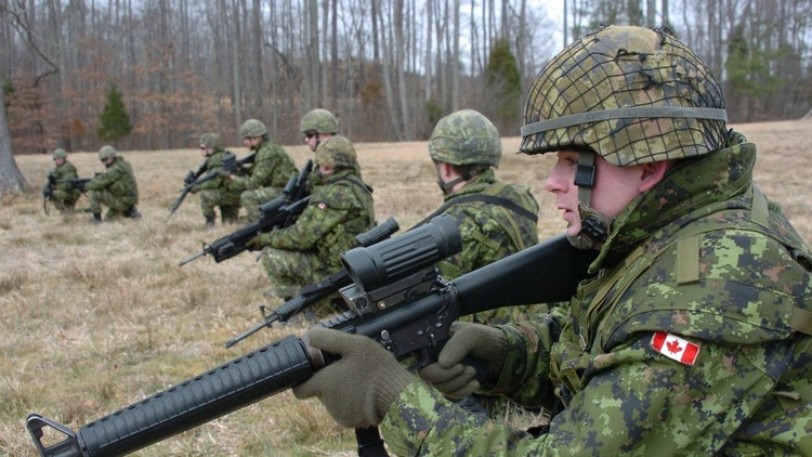 كندا تحضر البنية التحتية لنشر قوات الناتو في لاتفيا