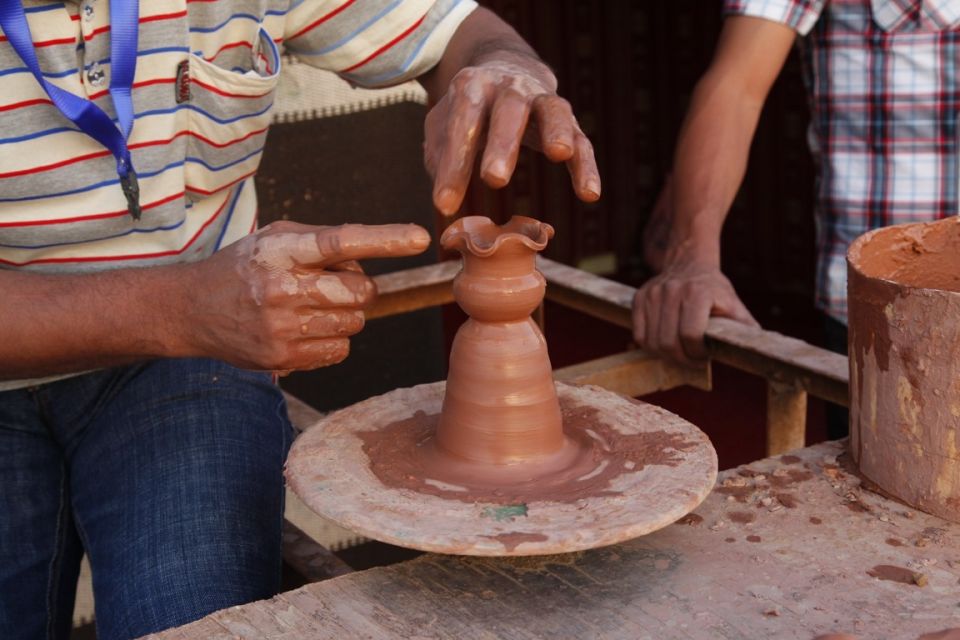 تحطيم القوى المنتجة