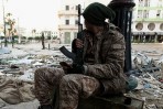 غارات ليبية جديدة على قاعدة معيتيقة