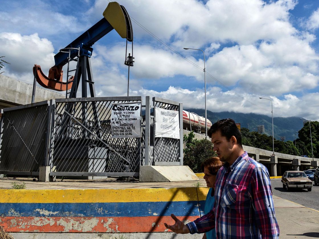انتقاماً لمجرميها النفطيين... الولايات المتحدة توسع عقوباتها على فنزويلا