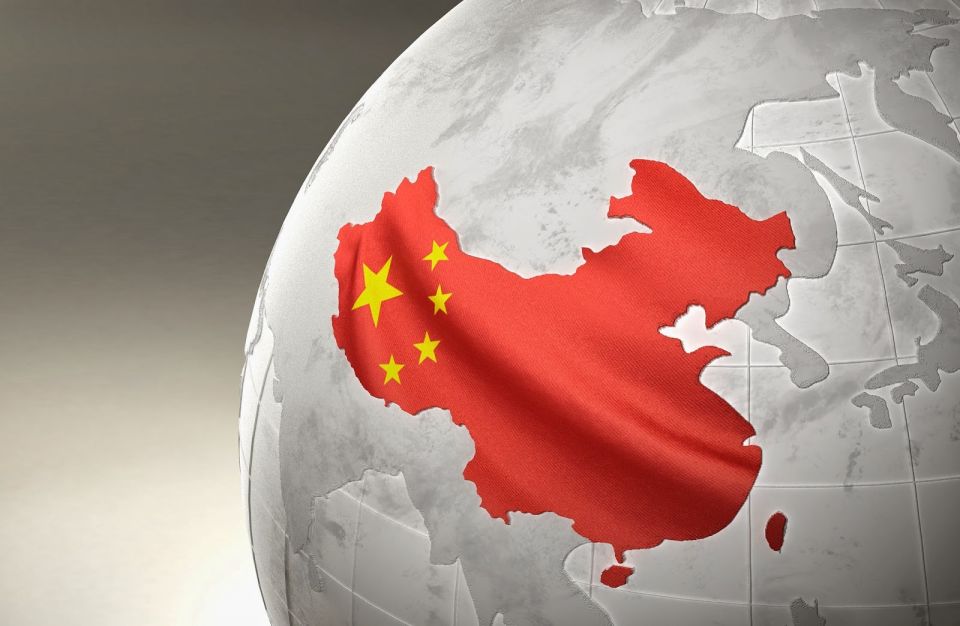 الصين تلوّح بـ«سلاح اليوان» في الحرب التجارية المحتملة