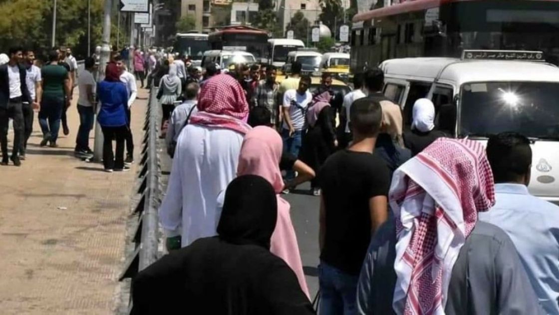 أزمات قطاع النقل المتراكمة والجديدة... والمواطن يدفع الفاتورة