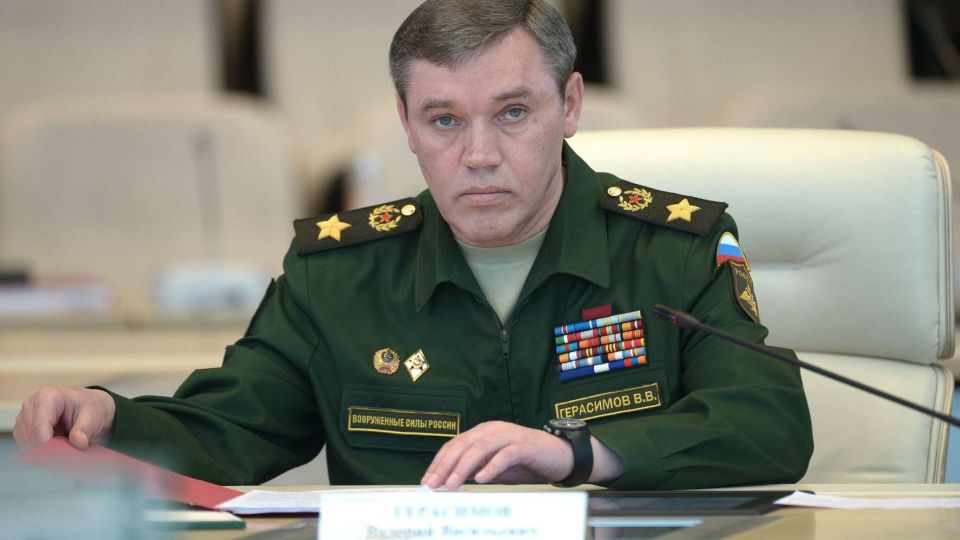 غيراسيموف قائداً جديداً للقوات الروسية بأوكرانيا وسوروفيكين نائباً له