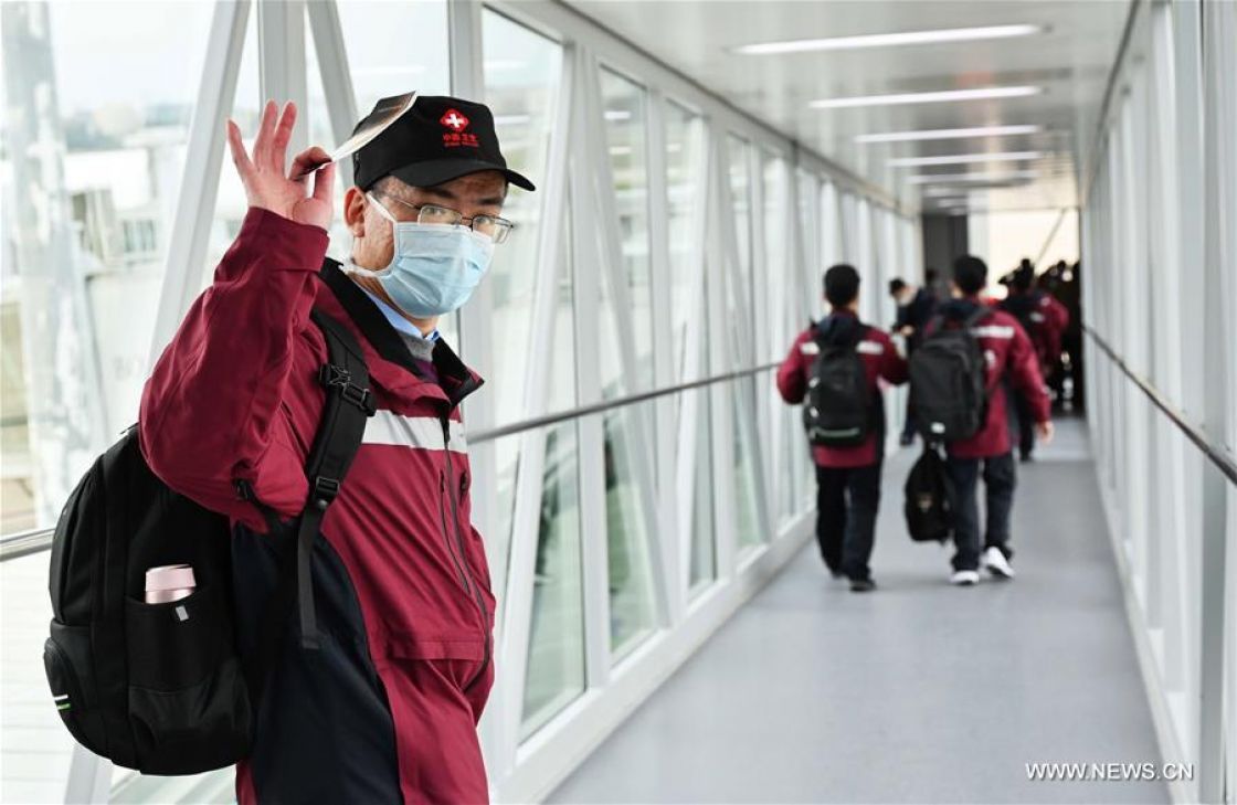 الصين ترسل مجموعة ثالثة من الخبراء الطبيين إلى إيطاليا