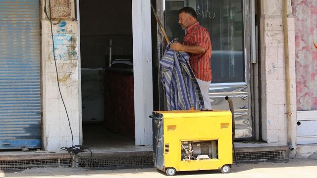 80 ليرة للكيلو واط ماراتون تكاليف الكهرباء... يَحْمى شتاءً