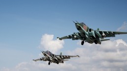 الطيران الروسي يستهدف «داعش» في الرقة ودير الزور