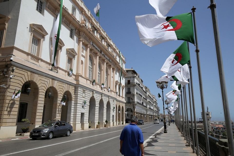 الجزائر: مبادرة لحكومة «ائتلافية» تضم المعارضة
